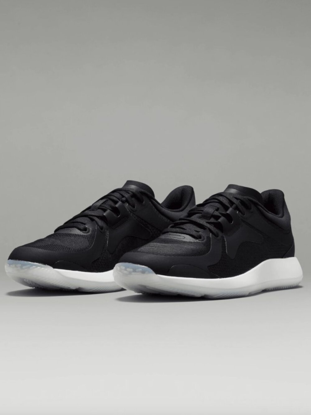 EUC Lululemon Women's Strongfeel Training Shoe - Black Size 6.5